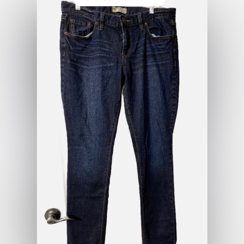 FreePeople Low Rise Skinny Jeans Womens size 29